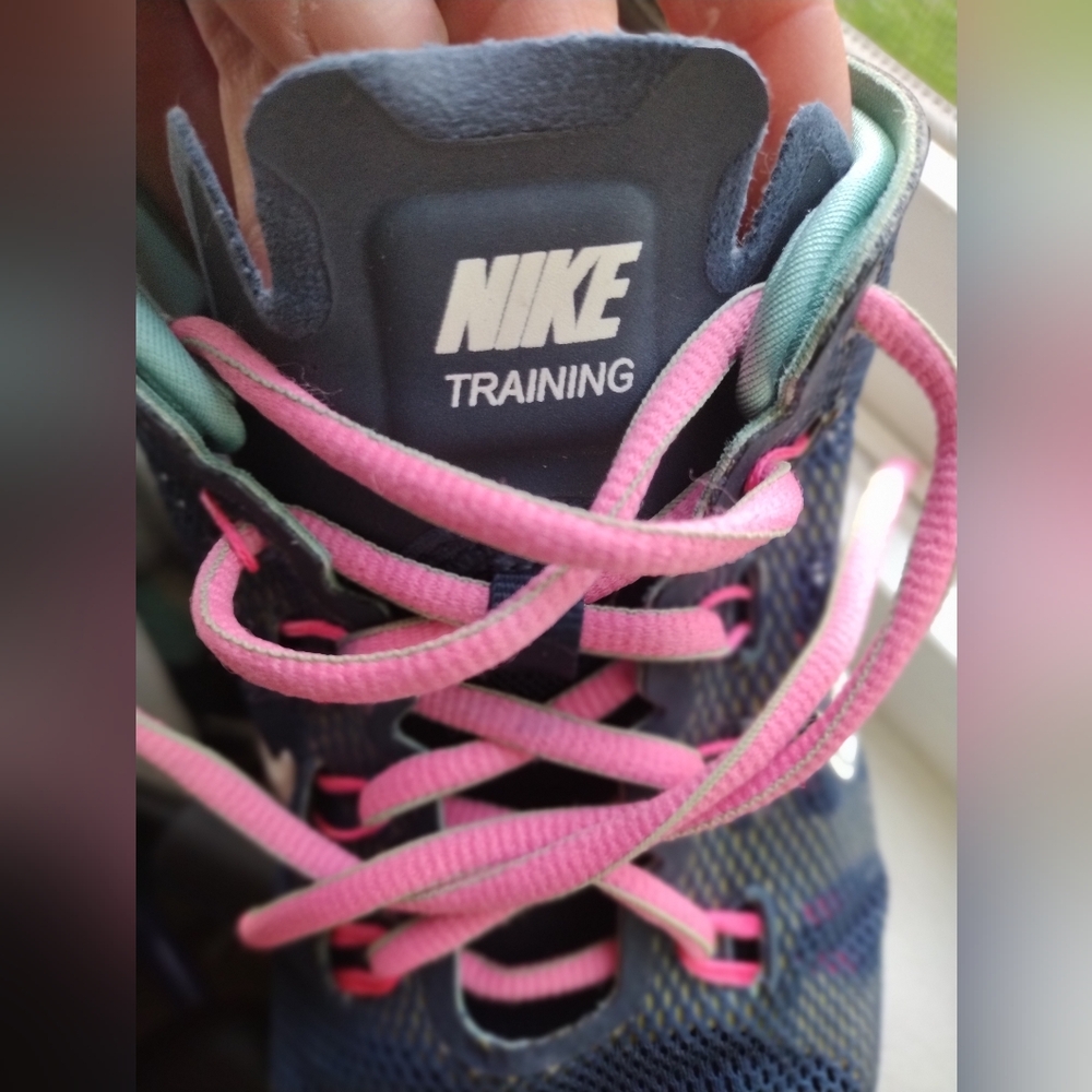 Clearance ❤️ NIKE Free Sneakers